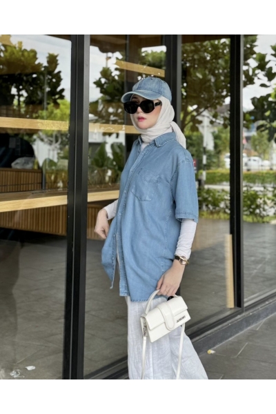 Denim baseball cap in light blue Denim baseball cap in light blue